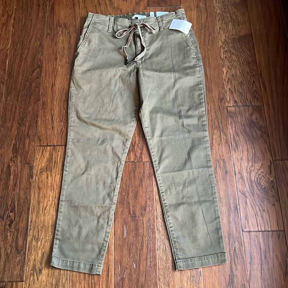 NEW- sts blue - sabrina jogger crop - 9” mid rise